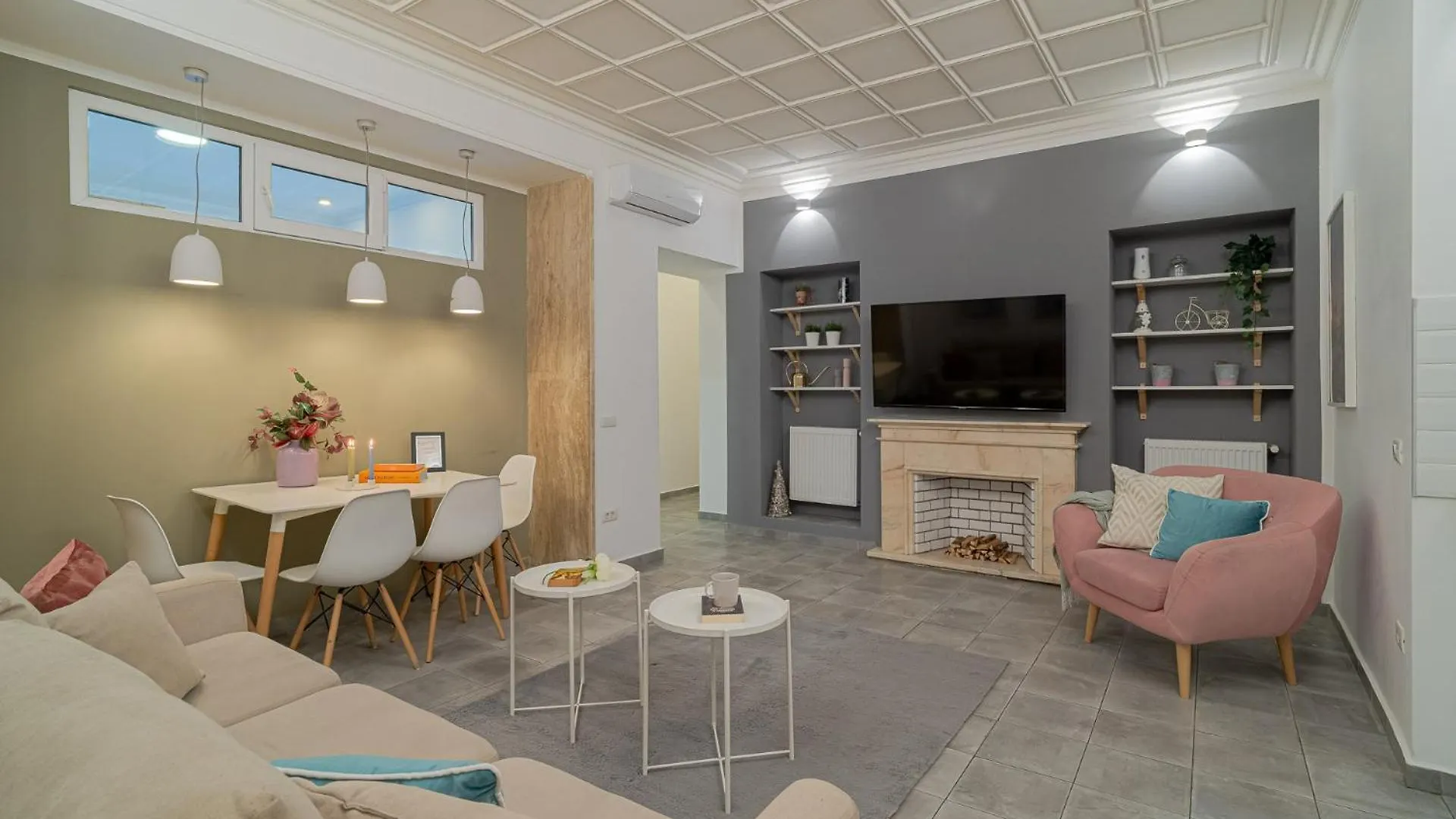 Stylish 2Br In Piata Universitatii, Steps To Cismigiu Park Bucharest Romania
