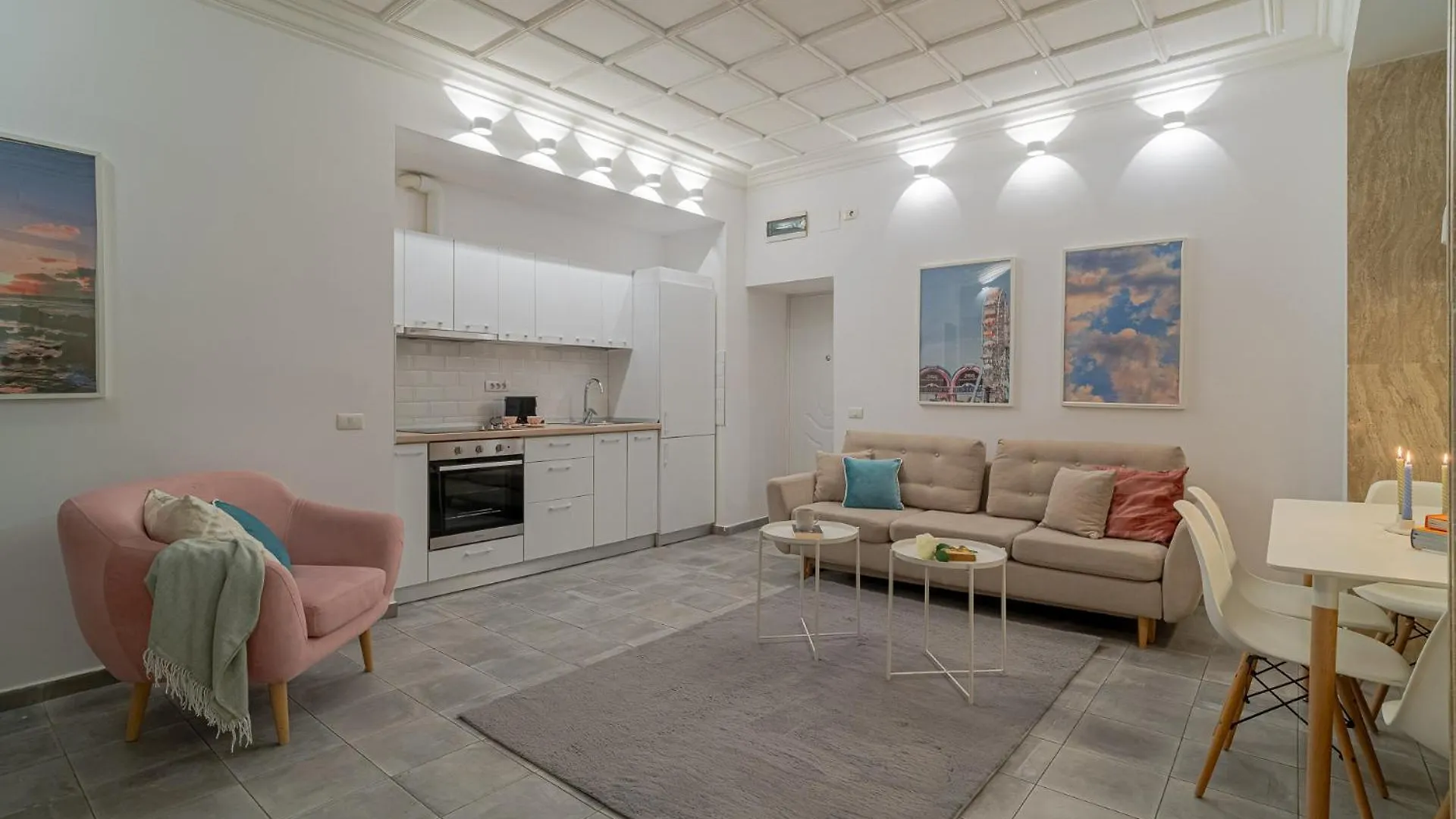 Stylish 2Br In Piata Universitatii, Steps To Cismigiu Park Bucharest Romania